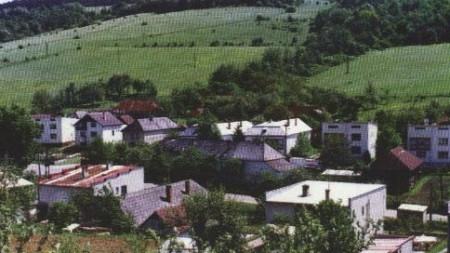 Pohľad na vyšný koniec obce